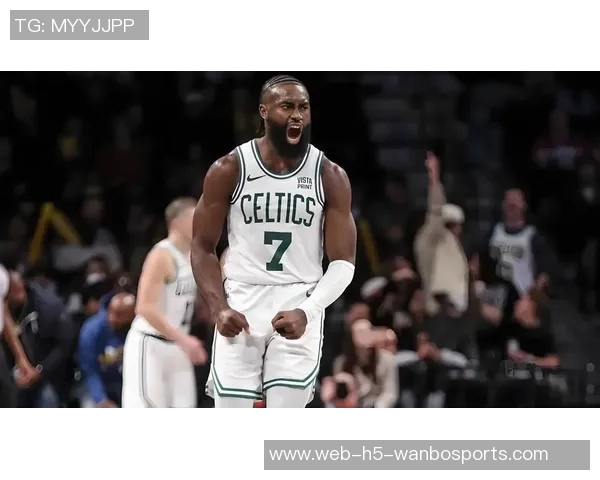 杰伦布朗谈末节反扑时的心态与队友沟通的重要性