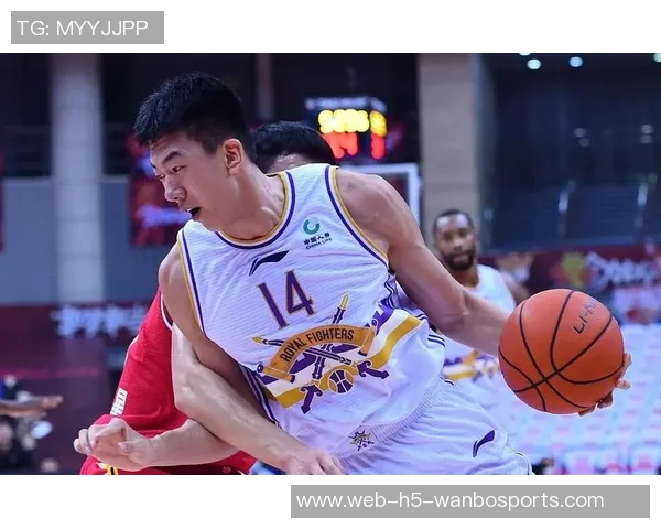 广州男篮主教练强调解决篮板球问题是球队保持竞争力的关键所在