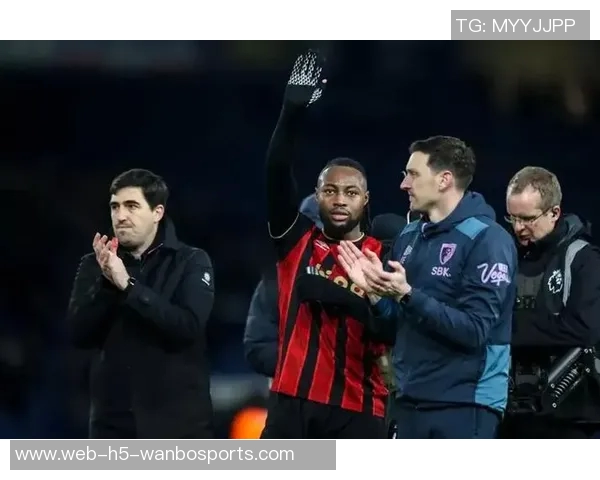 曼城与樱桃就塞梅尼奥解约金展开谈判今日与其经纪人达成合同协议