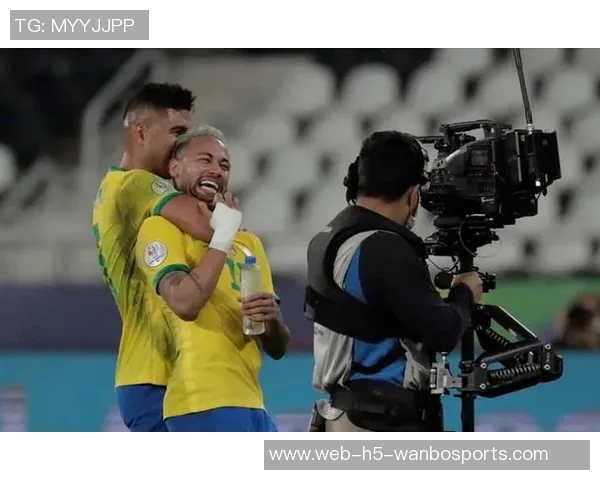 米罗狂揽15个篮板其中10个前场板助力球队翻盘正负值高达9